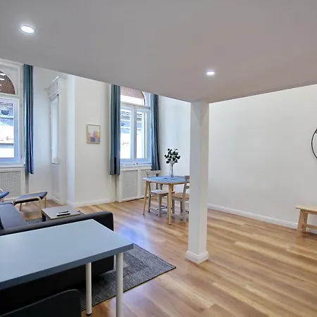 Appartement Pau Stylish In The Heart Of Budapest