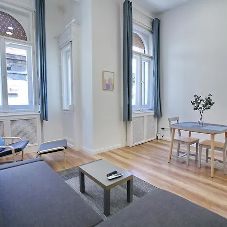 Pau Stylish In The Heart Of Appartement