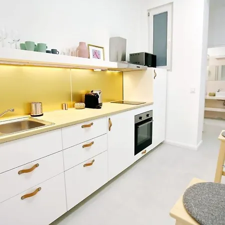 Appartement Pau Stylish In The Heart Of Boedapest