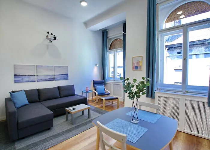 Pau Stylish In The Heart Of Appartement